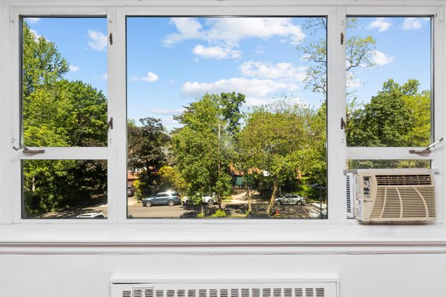 5355 HENRY HUDSON Parkway W # 4G, New York City, NY 10471
