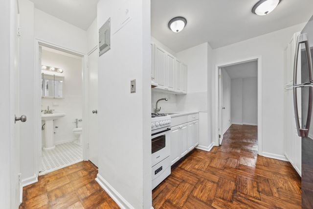 5355 HENRY HUDSON Parkway W # 4G, New York City, NY 10471