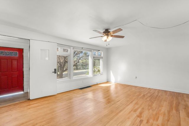 2310 39th A, Los Alamos, NM 87544