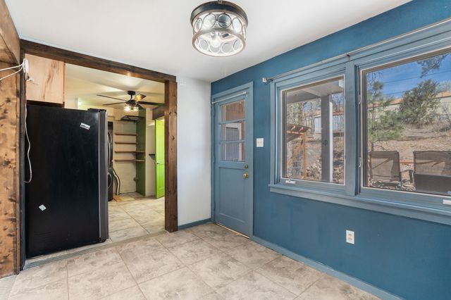 2310 39th A, Los Alamos, NM 87544