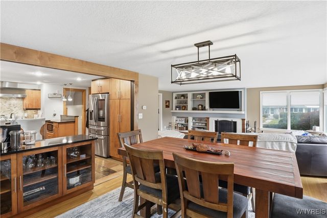 11 Cloister Court, Amherst, NY 14226