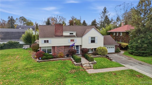 11 Cloister Court, Amherst, NY 14226