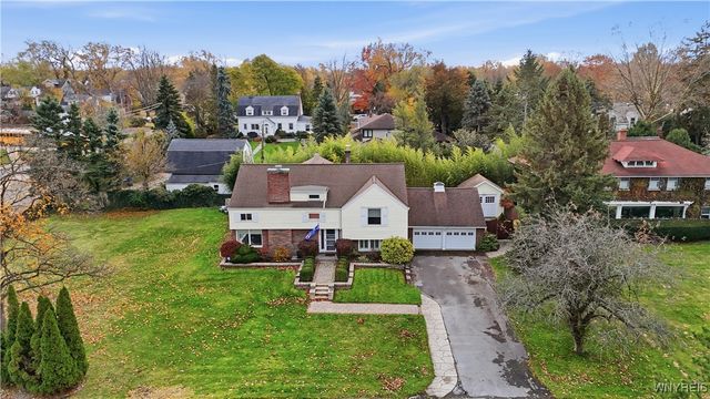 11 Cloister Court, Amherst, NY 14226