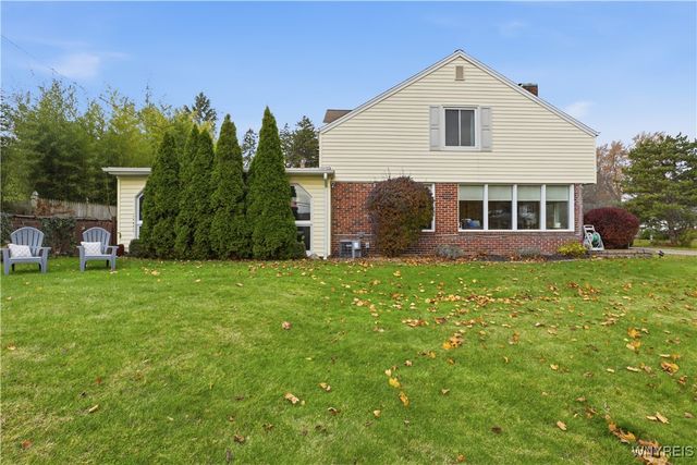 11 Cloister Court, Amherst, NY 14226