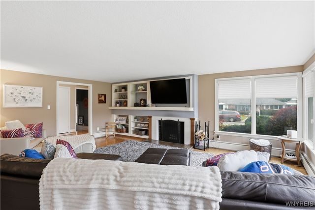 11 Cloister Court, Amherst, NY 14226