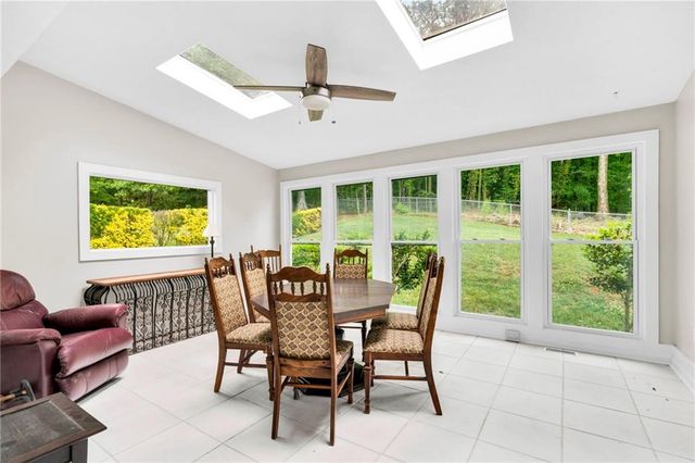 2316 Milstead Circle NE, Marietta, GA 30066