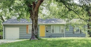 10109 Hillcrest Road, Kansas City, MO 64134