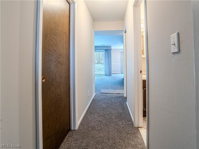 6260 Greenwood Pkwy Pky 101, Sagamore Hills, OH 44067