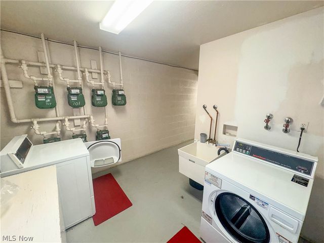 6260 Greenwood Pkwy Pky 101, Sagamore Hills, OH 44067