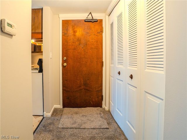 6260 Greenwood Pkwy Pky 101, Sagamore Hills, OH 44067