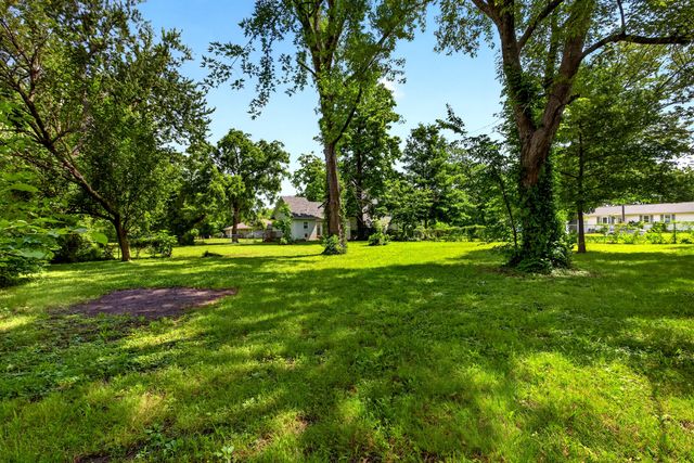 1045 N Colorado Street, Nevada, MO 64772