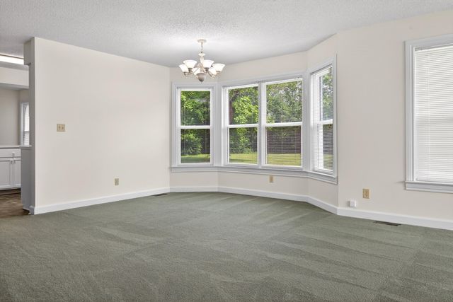 1045 N Colorado Street, Nevada, MO 64772