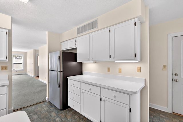 1045 N Colorado Street, Nevada, MO 64772