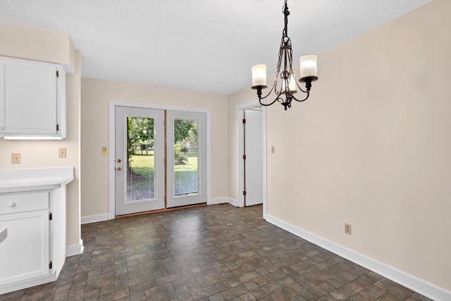 1045 N Colorado Street, Nevada, MO 64772