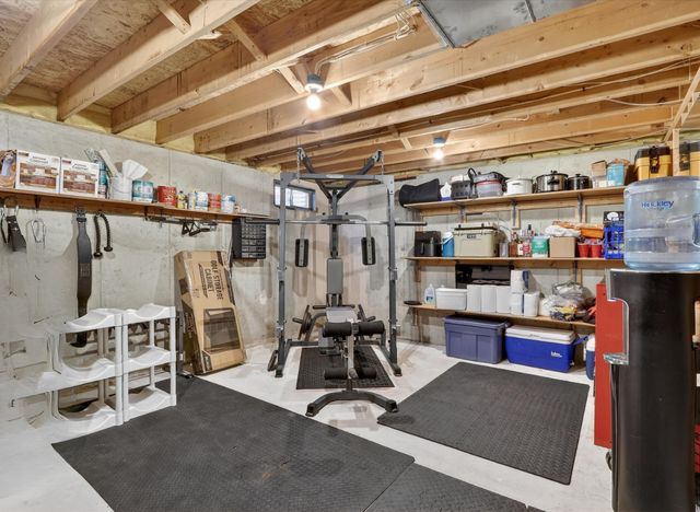 1903 Silverthorn Drive, Byron, IL 61010