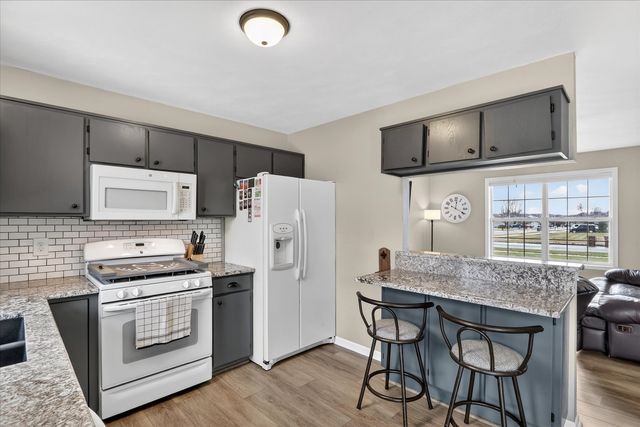 1903 Silverthorn Drive, Byron, IL 61010