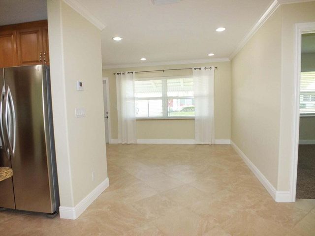121 SW 8th Court, Boynton Beach, FL 33426