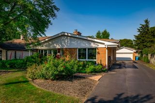 128 S Linden Avenue, Elmhurst, IL 60126