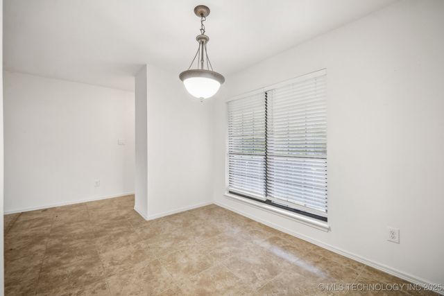 2224 S Boston Avenue E223, Tulsa, OK 74114