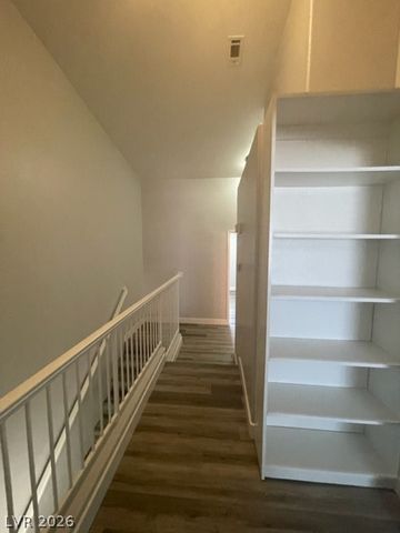 1052 Dusty Creek Street, Las Vegas, NV 89128