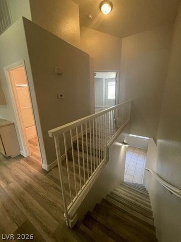 1052 Dusty Creek Street, Las Vegas, NV 89128