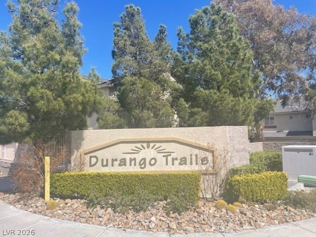 1052 Dusty Creek Street, Las Vegas, NV 89128