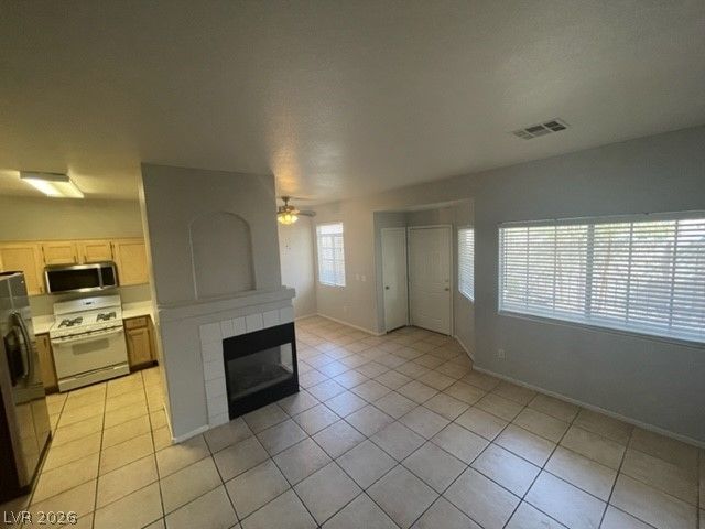 1052 Dusty Creek Street, Las Vegas, NV 89128