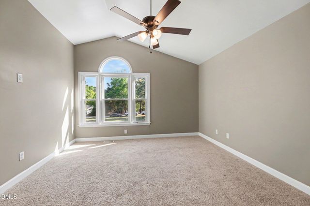 208 Deep Creek Drive, Clayton, NC 27520