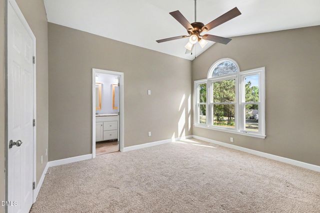 208 Deep Creek Drive, Clayton, NC 27520