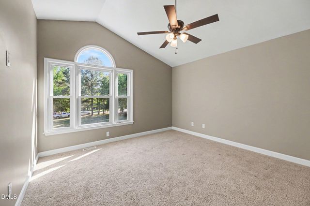 208 Deep Creek Drive, Clayton, NC 27520