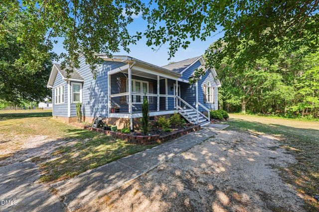 208 Deep Creek Drive, Clayton, NC 27520