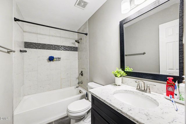 208 Deep Creek Drive, Clayton, NC 27520