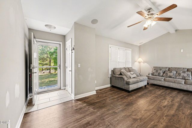 208 Deep Creek Drive, Clayton, NC 27520