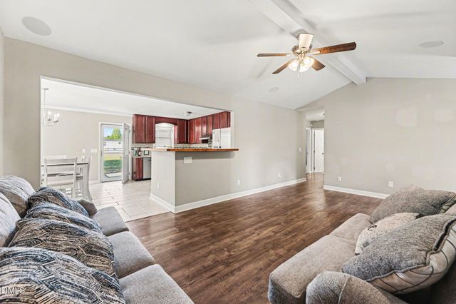 208 Deep Creek Drive, Clayton, NC 27520