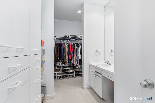 30 Grouse Lane, Woodbridge, CT 06525