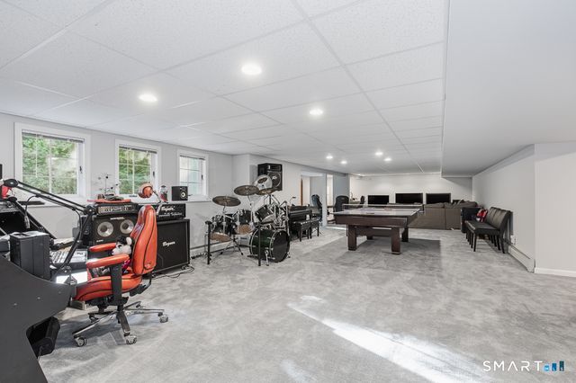 30 Grouse Lane, Woodbridge, CT 06525