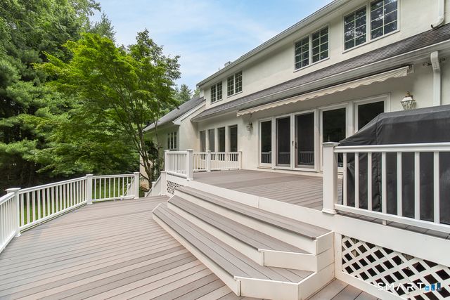 30 Grouse Lane, Woodbridge, CT 06525