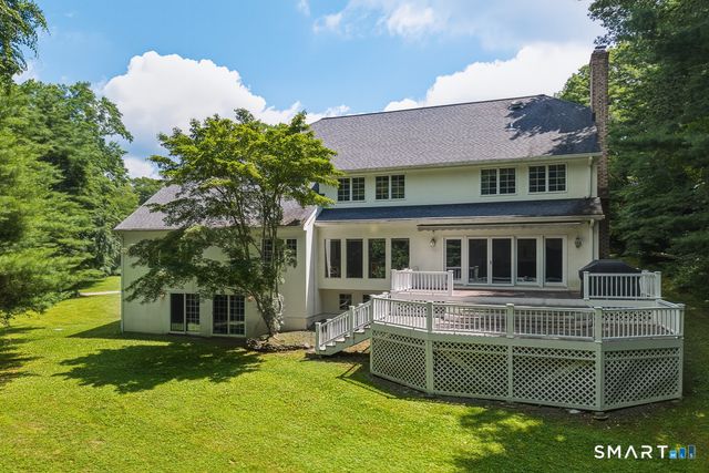 30 Grouse Lane, Woodbridge, CT 06525