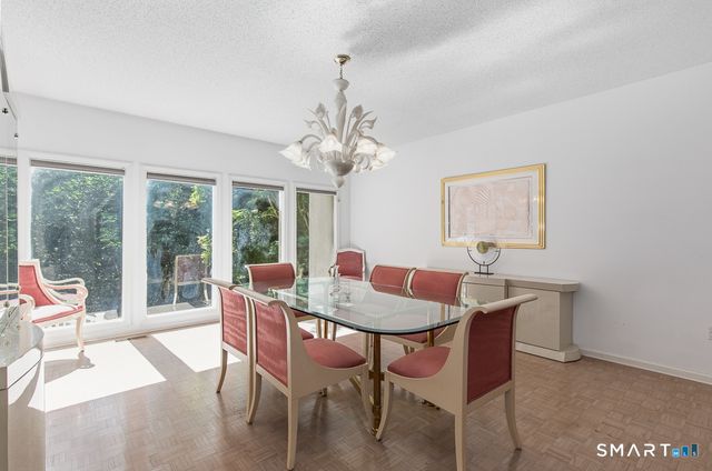 30 Grouse Lane, Woodbridge, CT 06525