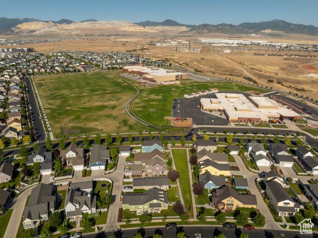 10296 S SALMON DR, South Jordan, UT 84095
