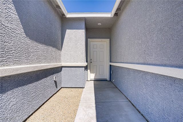 2130 Revere Street, North Las Vegas, NV 89030