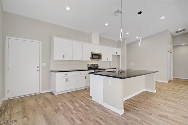 2130 Revere Street, North Las Vegas, NV 89030