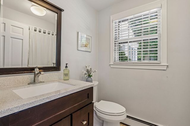 15 Lorraine Metcalf Dr, Wrentham, MA 02093