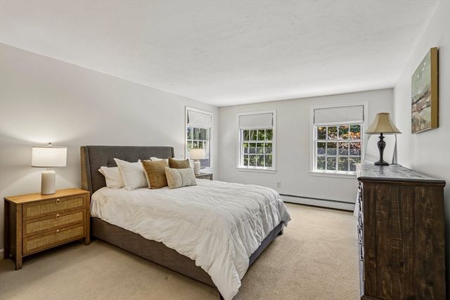 15 Lorraine Metcalf Dr, Wrentham, MA 02093
