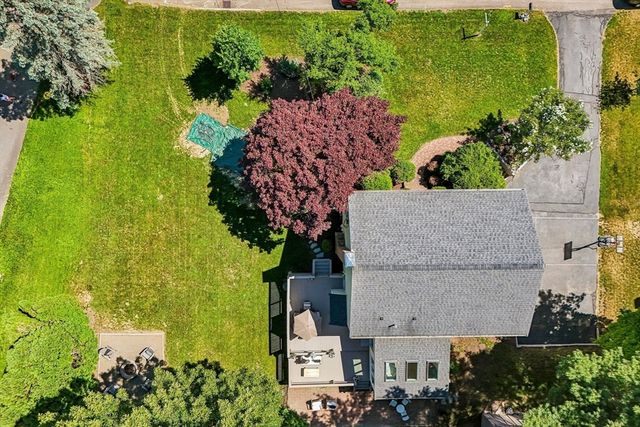 15 Lorraine Metcalf Dr, Wrentham, MA 02093