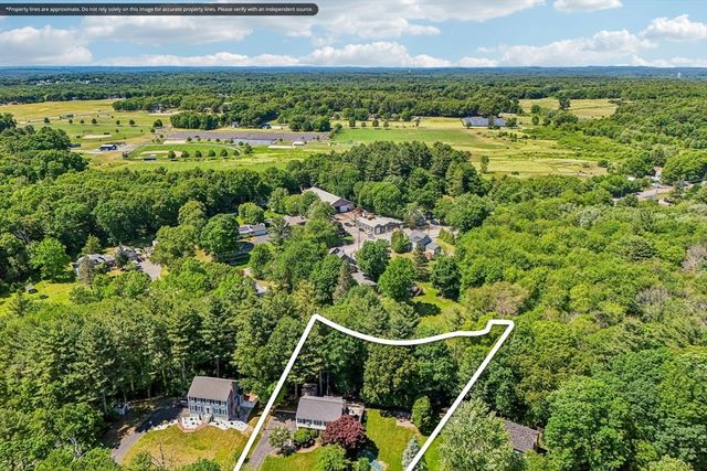 15 Lorraine Metcalf Dr, Wrentham, MA 02093
