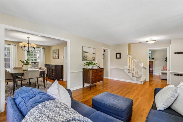 15 Lorraine Metcalf Dr, Wrentham, MA 02093