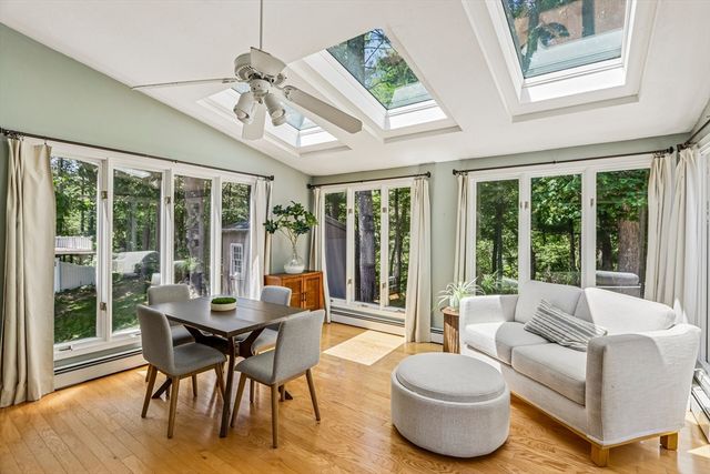 15 Lorraine Metcalf Dr, Wrentham, MA 02093
