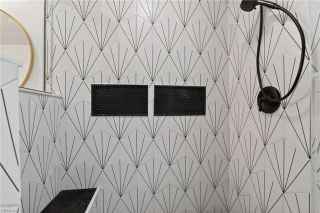 219 Berry Ridge LN, Suffolk, VA 23435