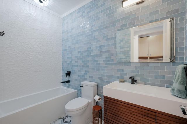 1262 MAY LANE, Sarasota, FL 34236